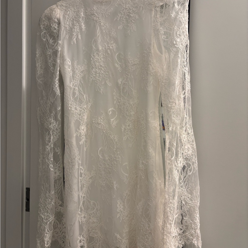 Stone Cold Fox White Lace Mini x REVOLVE Noosa Mini Dress in White
Worn once